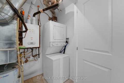 Photo 27 at 10 - 105 Kayla Crescent, Maple, Vaughan