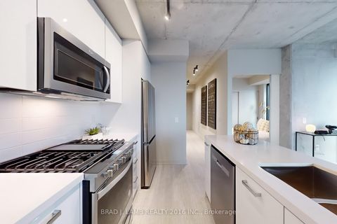 Photo 10 at 518 - 195 McCaul Street, Chinatown, Toronto