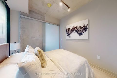 Photo 26 at 518 - 195 McCaul Street, Chinatown, Toronto