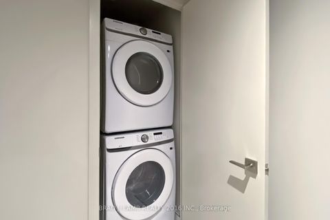 Photo 34 at 518 - 195 McCaul Street, Chinatown, Toronto