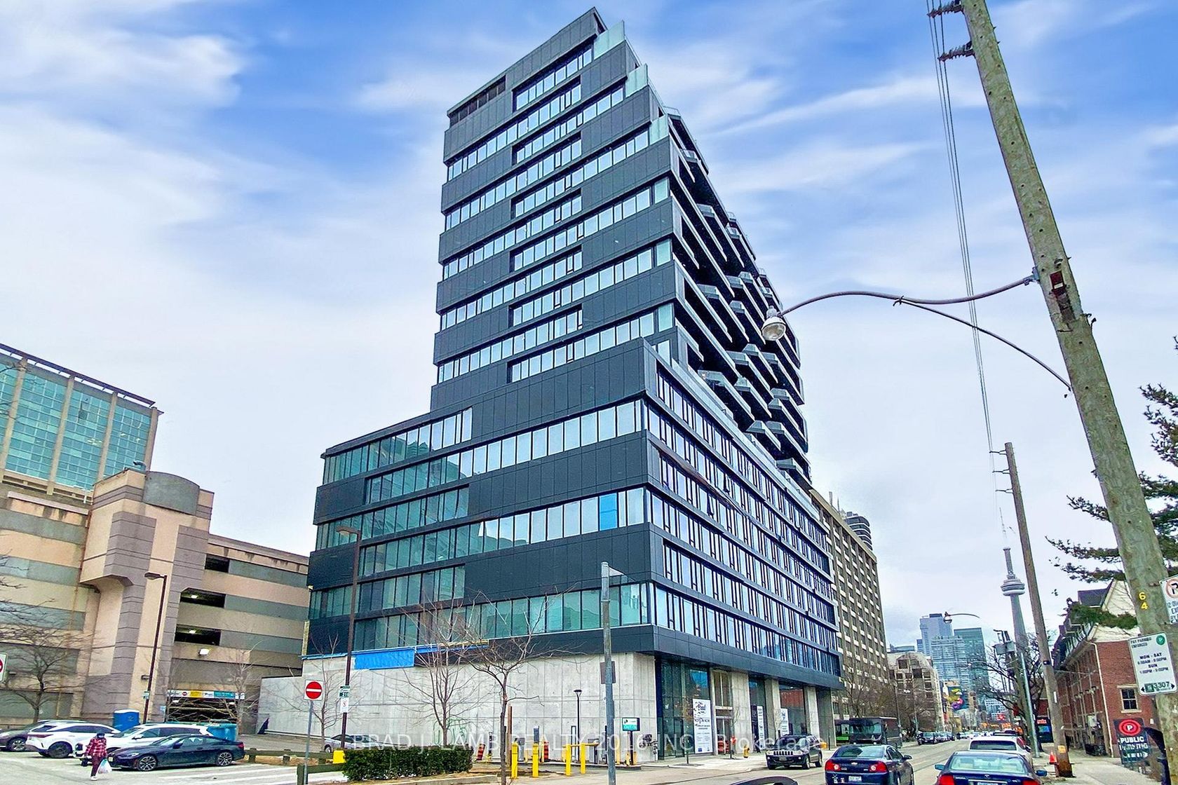 518 - 195 McCaul Street, Chinatown, Toronto 