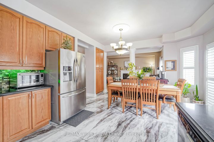 Photo 3 at 38 Bottlebrush Drive, Wellington, Brampton