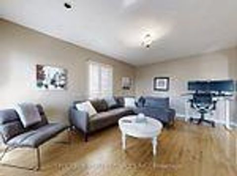 Photo 12 at 24 Cachet Hill Crescent, Sonoma Heights, Vaughan