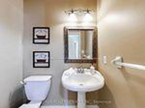 Photo 17 at 24 Cachet Hill Crescent, Sonoma Heights, Vaughan