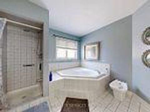 Photo 19 at 24 Cachet Hill Crescent, Sonoma Heights, Vaughan