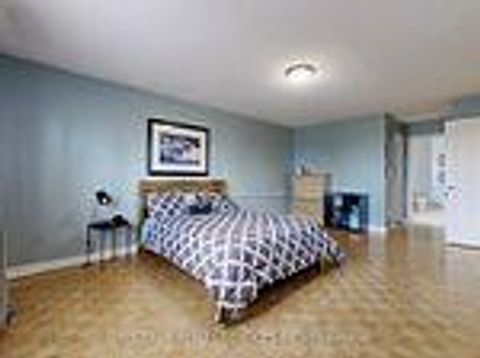 Photo 22 at 24 Cachet Hill Crescent, Sonoma Heights, Vaughan