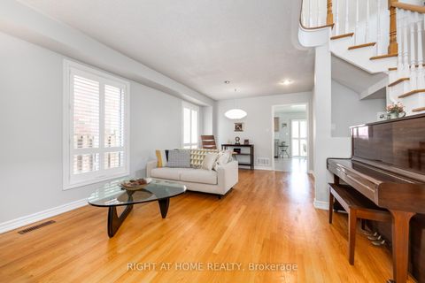 Photo 4 at 68 Rideau Drive, Langstaff, Richmond Hill