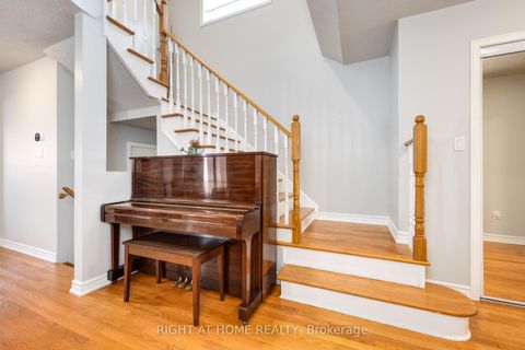 Photo 5 at 68 Rideau Drive, Langstaff, Richmond Hill