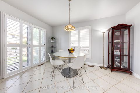 Photo 15 at 68 Rideau Drive, Langstaff, Richmond Hill