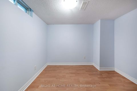 Photo 34 at 68 Rideau Drive, Langstaff, Richmond Hill