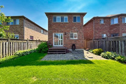 Photo 37 at 68 Rideau Drive, Langstaff, Richmond Hill