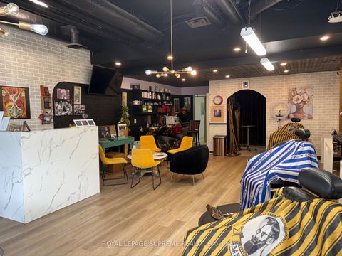 Photo 10 at 2721 Yonge Street, Lawrence Park South, Toronto