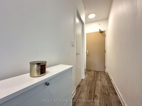 Photo 2 at 321 - 621 Sheppard Avenue E, Bayview Village, Toronto