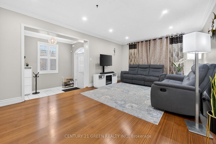 Photo 8 at 1666 Allan Crescent, BE Beaty, Milton