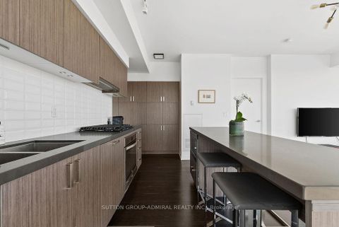 Photo 16 at 1105 - 501 St. Clair Avenue, Casa Loma, Toronto