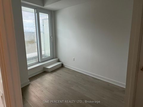 Photo 14 at 204, - 3900 Confederation Parkway, City Centre, Mississauga