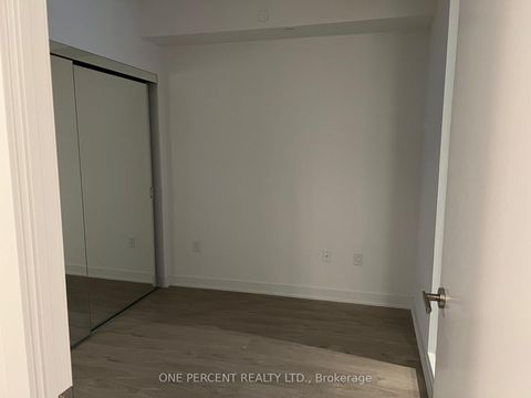 Photo 15 at 204, - 3900 Confederation Parkway, City Centre, Mississauga