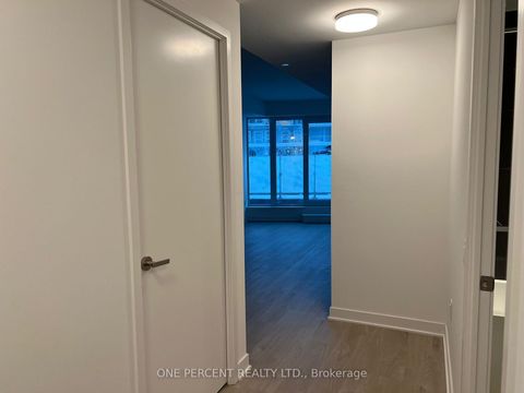 Photo 17 at 204, - 3900 Confederation Parkway, City Centre, Mississauga