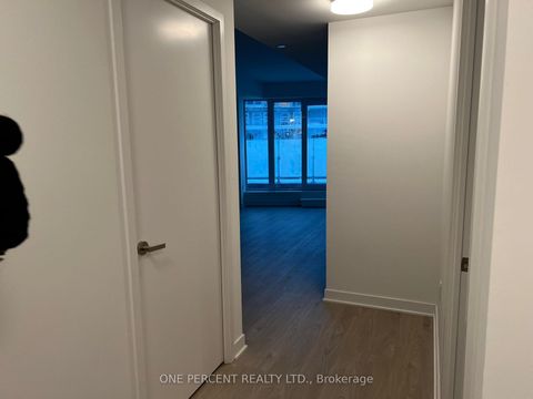 Photo 19 at 204, - 3900 Confederation Parkway, City Centre, Mississauga