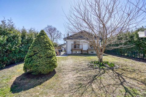 Photo 26 at 16 Paragon Road, The Westway, Toronto