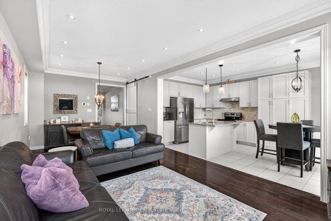 Photo 7 at 305 Moody Drive, Kleinburg, Vaughan