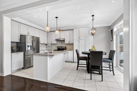 Photo 8 at 305 Moody Drive, Kleinburg, Vaughan