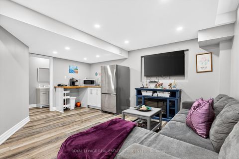 Photo 34 at 305 Moody Drive, Kleinburg, Vaughan