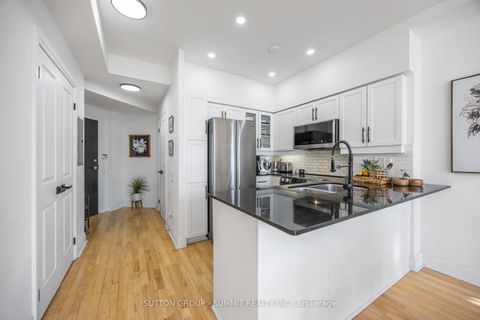 Photo 6 at PH01 - 15 Windermere Avenue, Swansea, Toronto