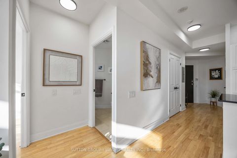 Photo 16 at PH01 - 15 Windermere Avenue, Swansea, Toronto