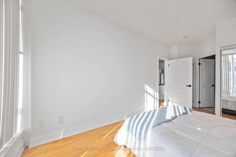 Photo 18 at PH01 - 15 Windermere Avenue, Swansea, Toronto
