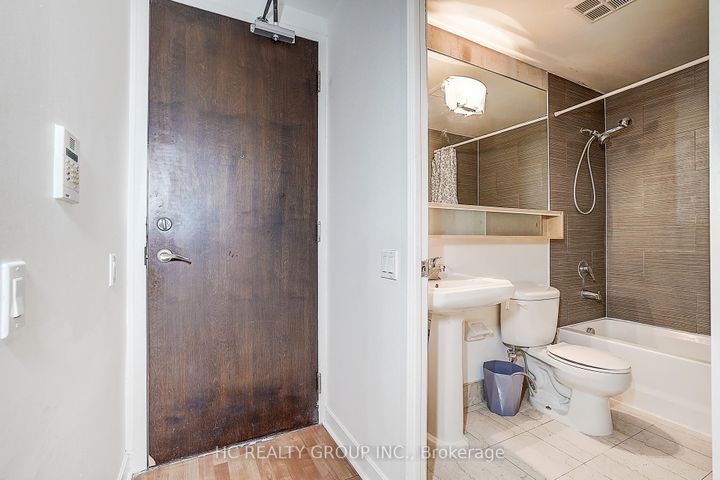 Photo 7 at 412 - 85 Bloor Street E, Yonge Corridor, Toronto