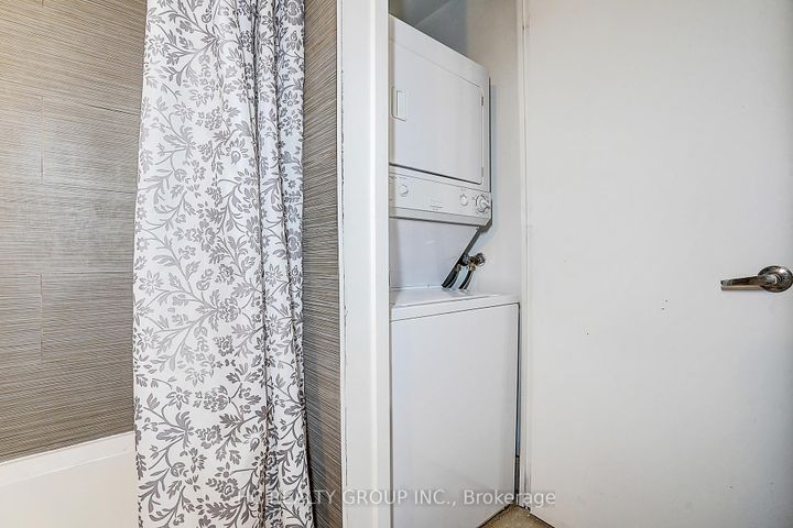 Photo 34 at 412 - 85 Bloor Street E, Yonge Corridor, Toronto