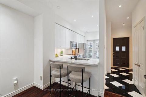 Photo 7 at 2 - 1 Baxter Street, Moore Park, Toronto