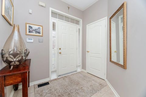 Photo 2 at 910 Oaktree Crescent, Summerhill Estates, Newmarket
