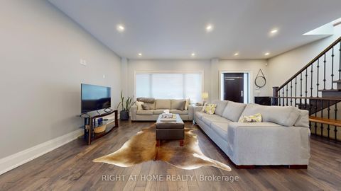 Photo 5 at 7 Forest Path Court N, Beaumonde Heights, Toronto