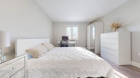 Photo 27 at 7 Forest Path Court N, Beaumonde Heights, Toronto