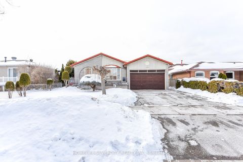 Photo 4 at 7424 Netherwood Road, Malton, Mississauga