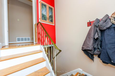 Photo 7 at 7424 Netherwood Road, Malton, Mississauga