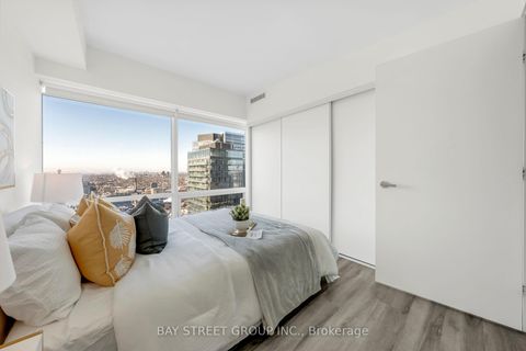 Photo 5 at 4204 - 15 Grenville Street, Bay Street Corridor, Toronto