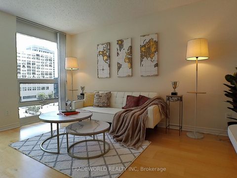 Photo 4 at 402 - 763 Bay Street, Bay Street Corridor, Toronto