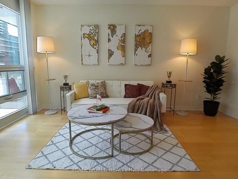 Photo 5 at 402 - 763 Bay Street, Bay Street Corridor, Toronto