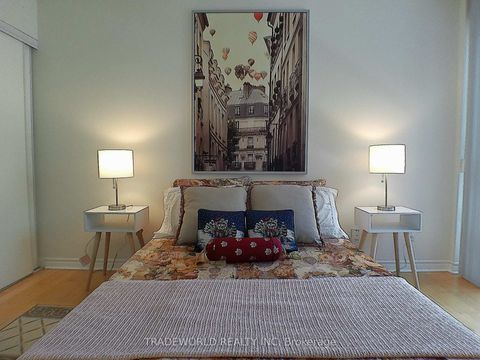 Photo 12 at 402 - 763 Bay Street, Bay Street Corridor, Toronto