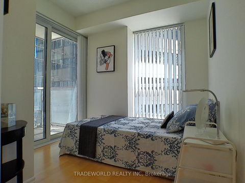 Photo 18 at 402 - 763 Bay Street, Bay Street Corridor, Toronto