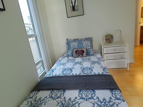 Photo 20 at 402 - 763 Bay Street, Bay Street Corridor, Toronto