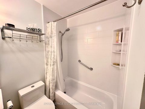 Photo 6 at 309 - 123 Woodbine Avenue, The Beaches, Toronto