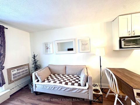 Photo 11 at 309 - 123 Woodbine Avenue, The Beaches, Toronto