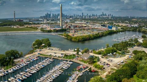 Photo 33 at 309 - 123 Woodbine Avenue, The Beaches, Toronto