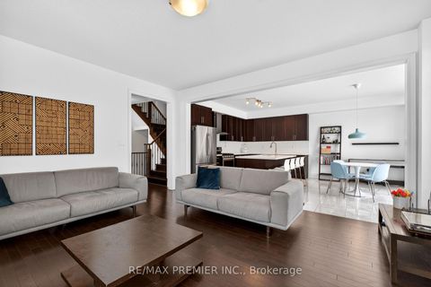 Photo 15 at 66 Red Tree Drive, Kleinburg, Vaughan