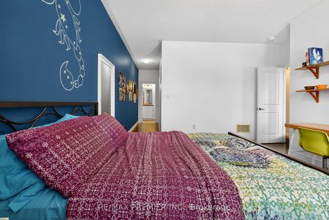 Photo 38 at 66 Red Tree Drive, Kleinburg, Vaughan