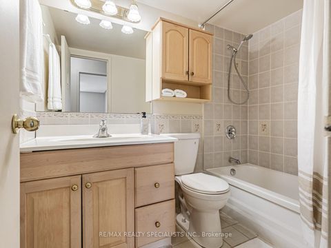 Photo 15 at 401 - 151 La Rose Avenue, Humber Heights, Toronto